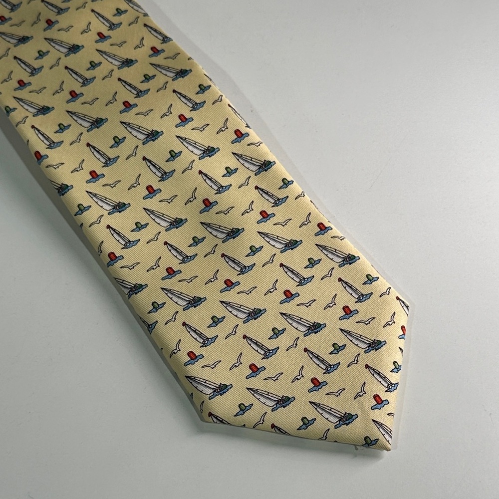 Vineyard Vines Yellow Sailboat-Print Silk Tie